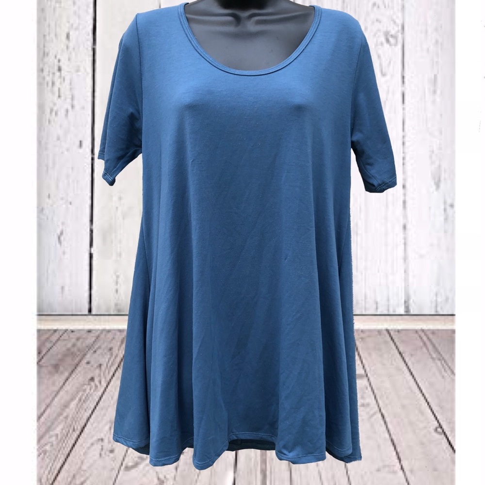 🍁3/$20🍁 LulaRoe | Slate Blue Perfect T |  Medium